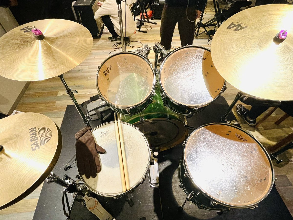 手袋ミュート良さそう🖐️