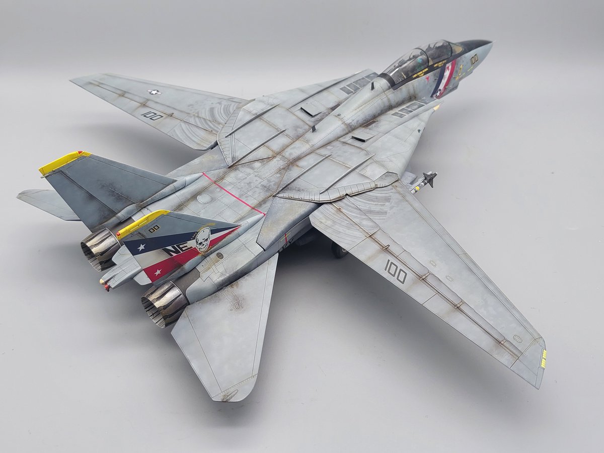 dagored00's tweet image. タミヤ ウォーバードシリーズ 1/72 F-14D トムキャット VF-2バウンティハンターズ 完成しました。非常に組み立て易く、パーツ設計の素晴らしさが実感できる良いキットでした。製作期間は6日。
#タミヤ