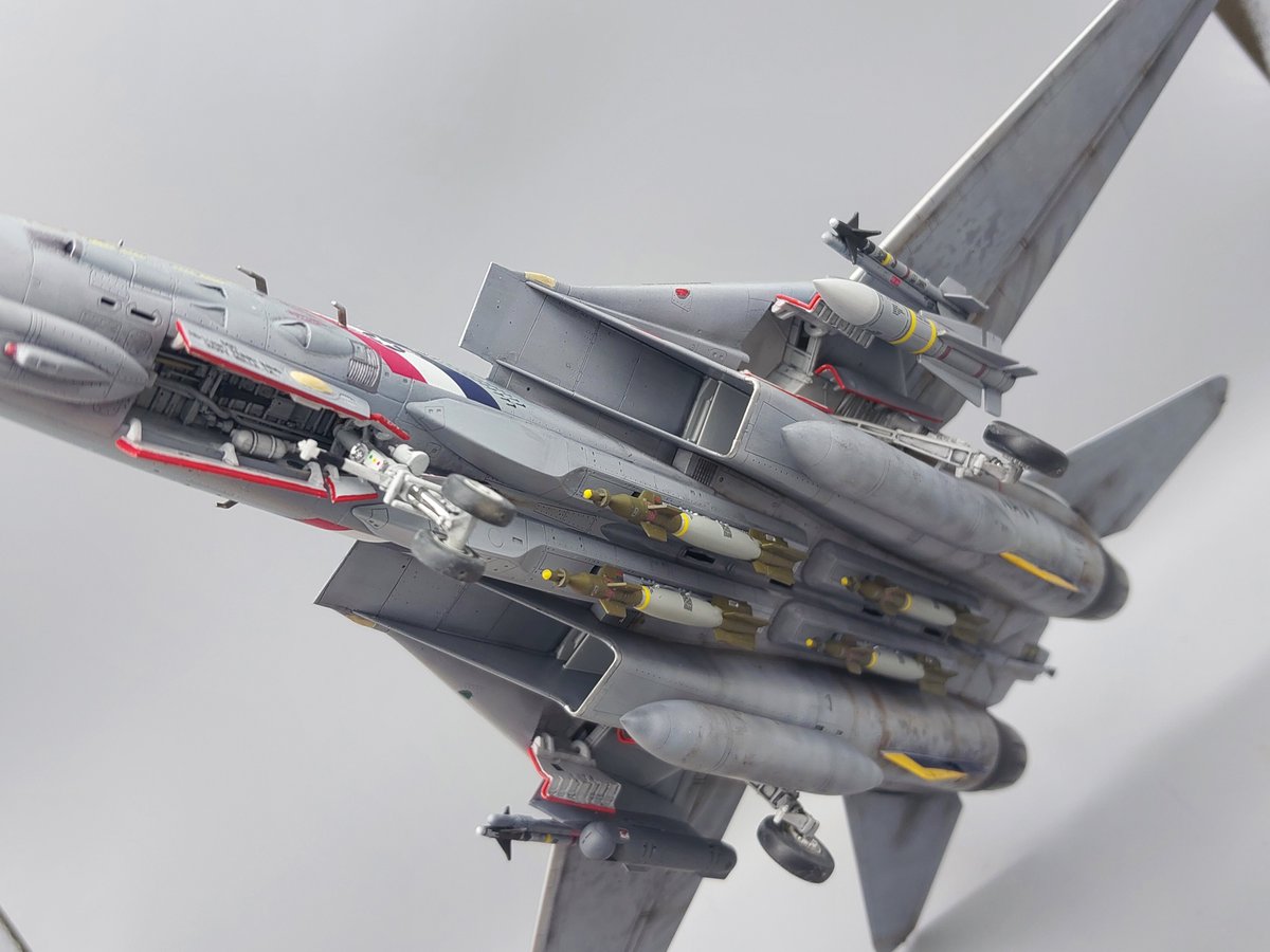 dagored00's tweet image. タミヤ ウォーバードシリーズ 1/72 F-14D トムキャット VF-2バウンティハンターズ 完成しました。非常に組み立て易く、パーツ設計の素晴らしさが実感できる良いキットでした。製作期間は6日。
#タミヤ