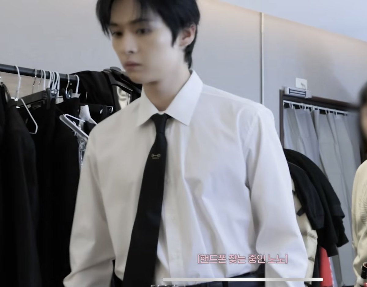 monggu91's tweet image. 스키즈 정장이 좋다고 말해
ㄴ 스키즈 정장이 좋다