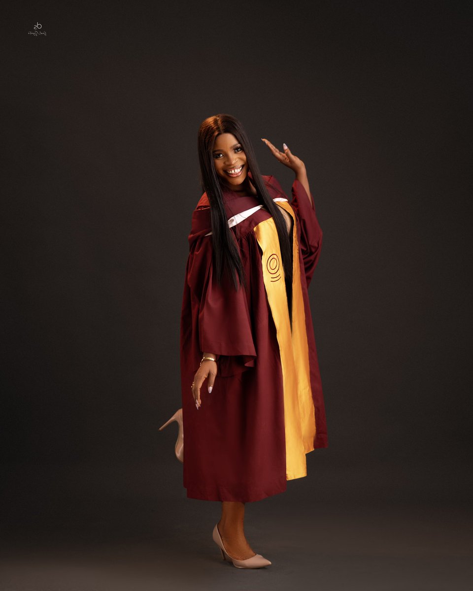 PreciousJudge5's tweet image. Y’all seeee, I bagged a degree 👩‍🎓
B.Sc Industrial Relations and Personnel Management 
Second Class Honours (Upper Division)

Thank you Jesus🙏❤️