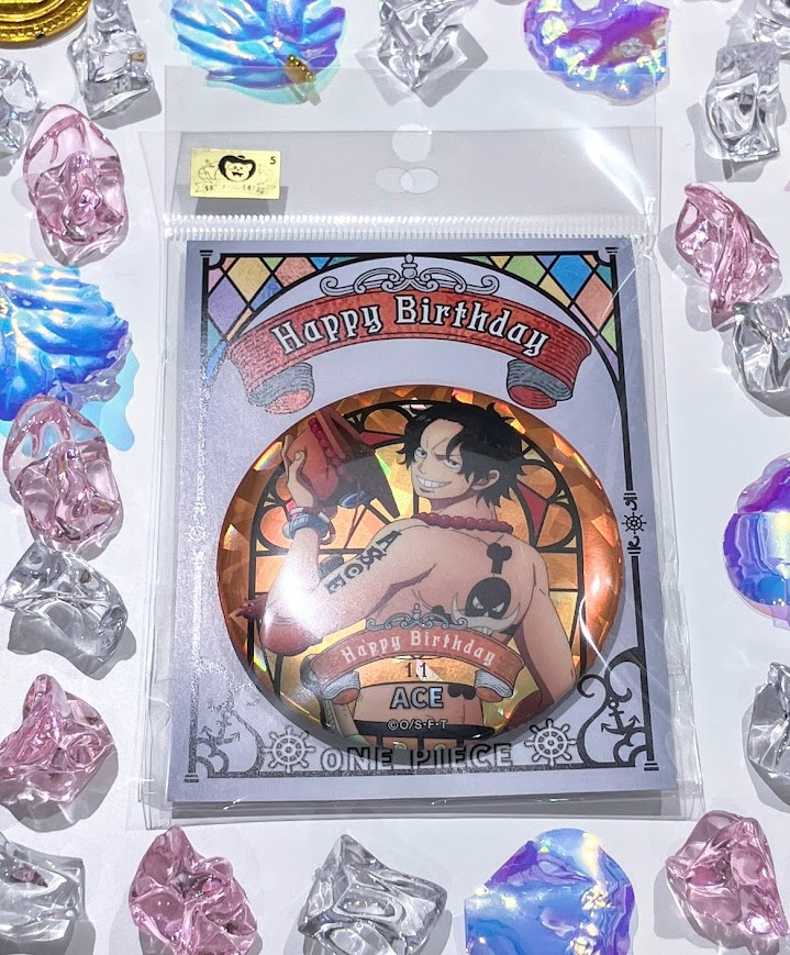 再入荷】麦わらストア限定 HBDステンドグラス風ホログラム缶バッジ