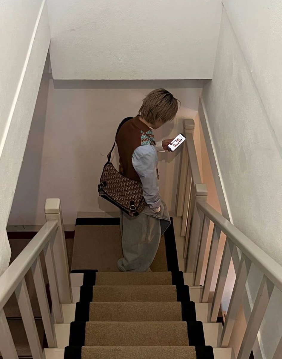 nfclli's tweet image. جيمييييين 💛💛💛💛