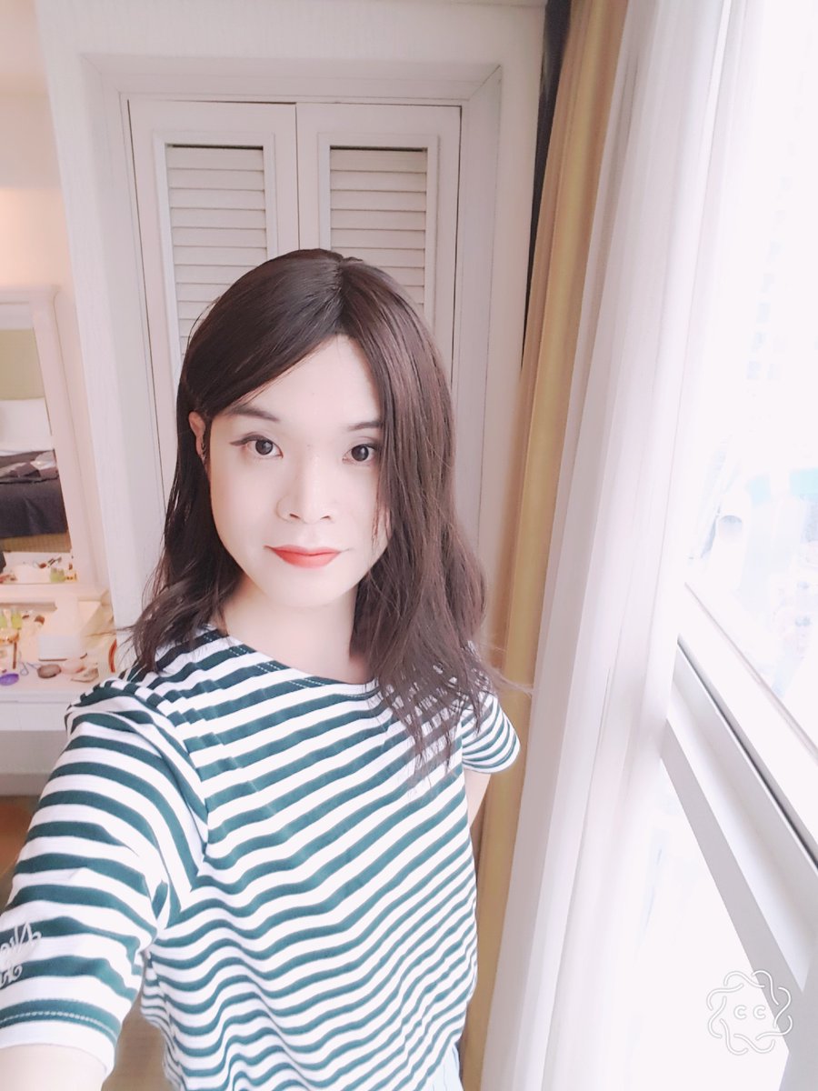 정상적인 사진 오랜만에 올려본다아. 이게 벌써 8년 전이네 ㄷㄷ 어리다 어려 ㅋㅋ