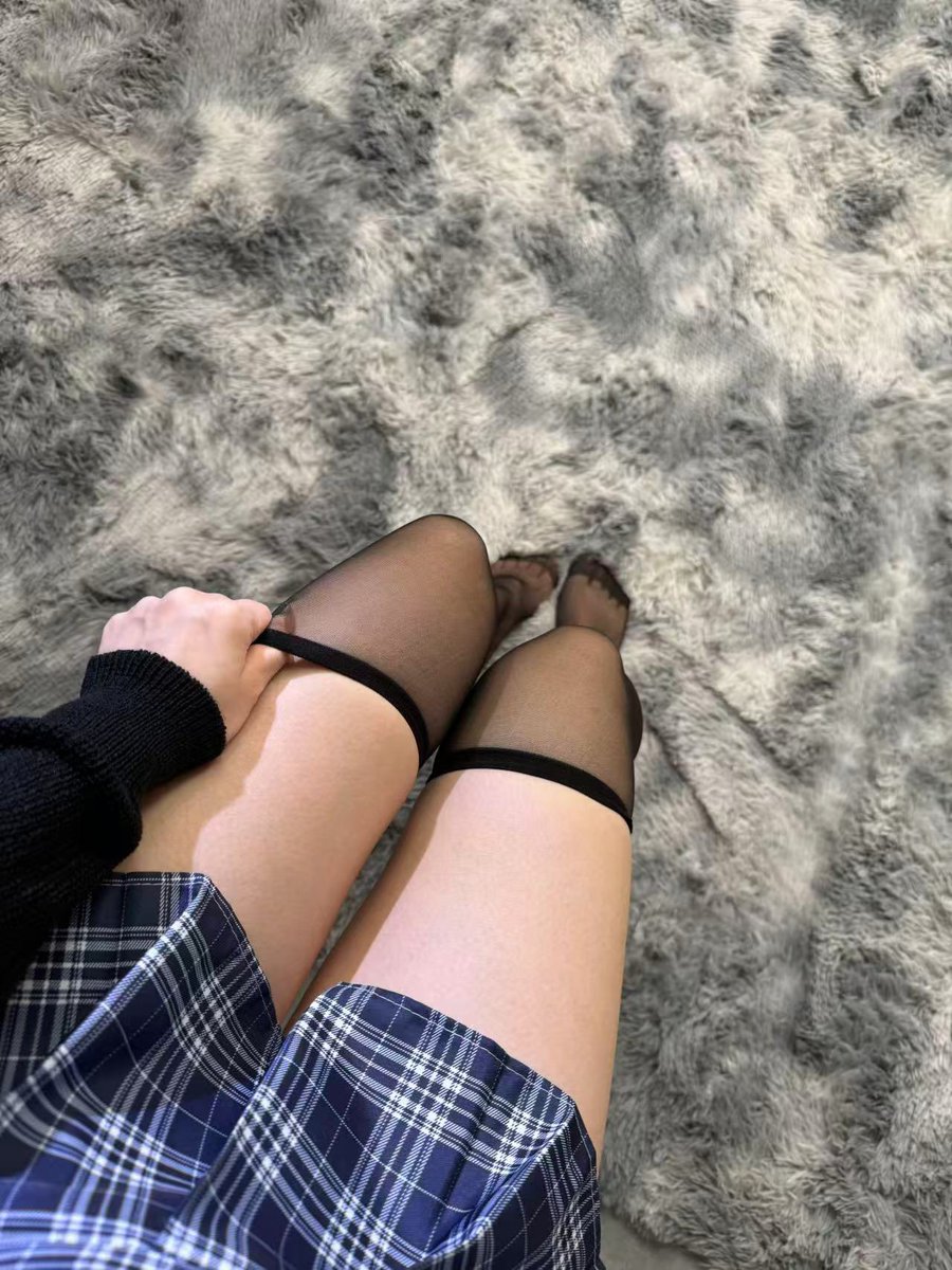 脱掉 裙子或丝袜 https://t.co/6r0MIlmOJO