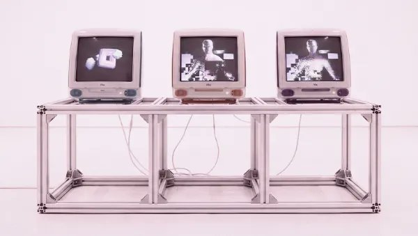 ntv_rd's tweet image. 『desync』by IE3
1999年のiMacで動く、現代の知覚技術。ズレた時間が交差する場所
ーSEE IT AT #TOKYOPROTOTYPE