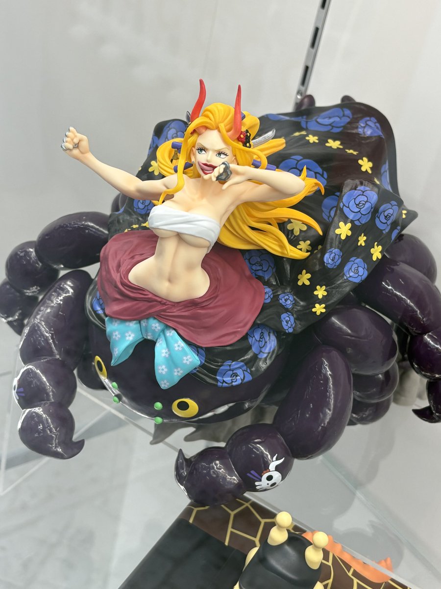 D賞 ブラックマリア 魂豪示像 E賞 四角なのに死角無し 小物入れ 一番