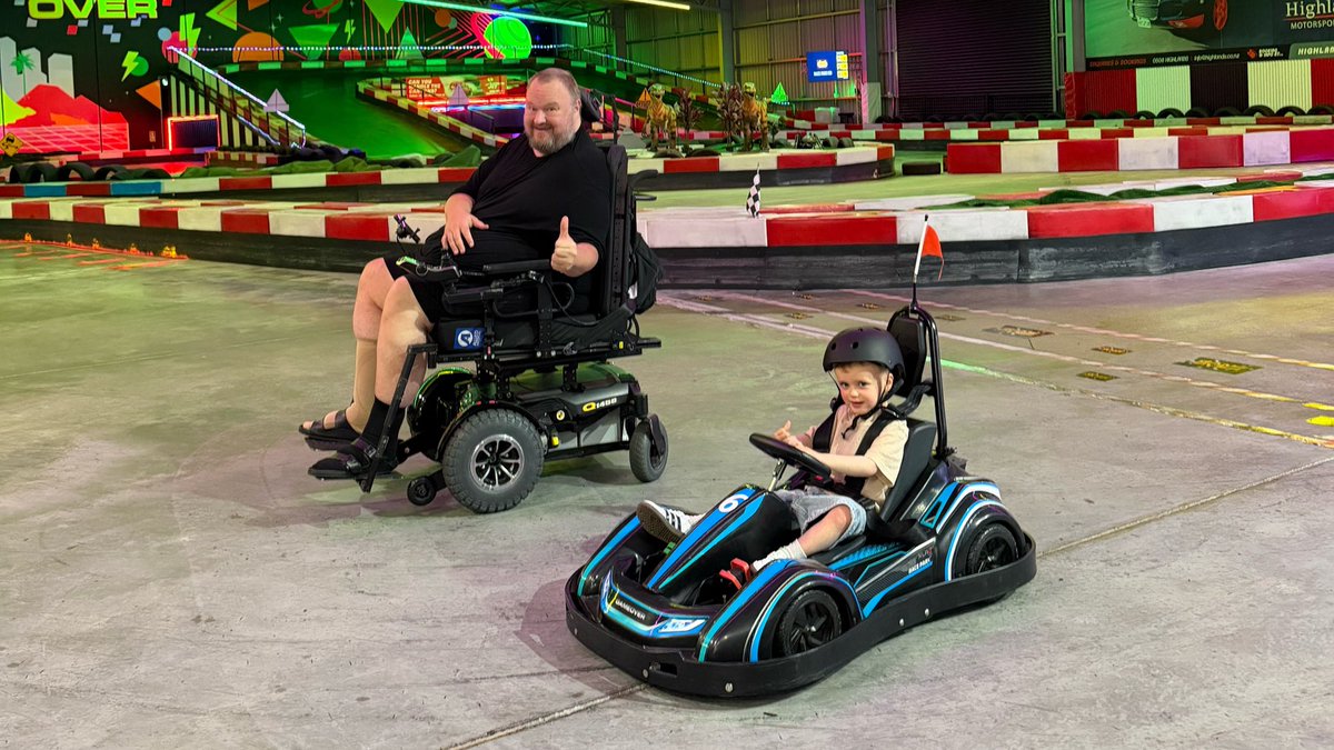 Kim Dotcom tweet media