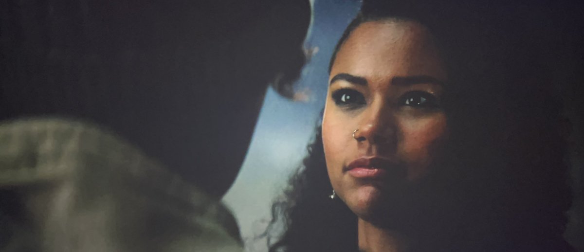 fictionalxmoon's tweet image. the way she’s looking at him THIS IS MY DOOMED THALUKE