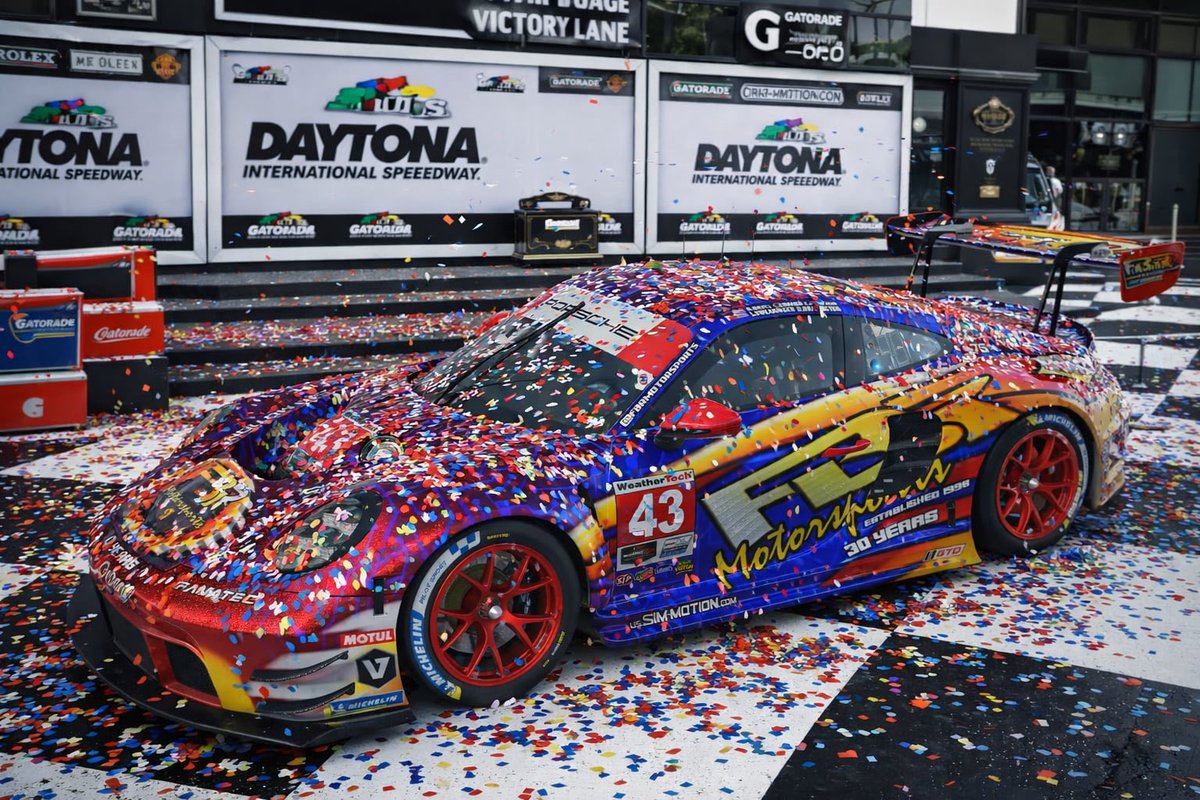 ButchDavis43's tweet photo. @iRacing @IMSA @vcoesports GTD (GT3) victory for FBR Motorsports!! https://t.co/q5l5kb4qNs