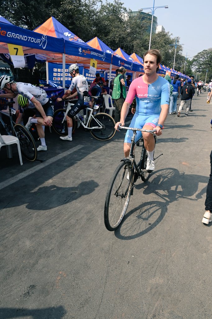 ClickChandu5's tweet photo. Foreign athletes are fascinated by domestic bicycles in pune grand tour 2026 https://t.co/EC4CsZi8Sb