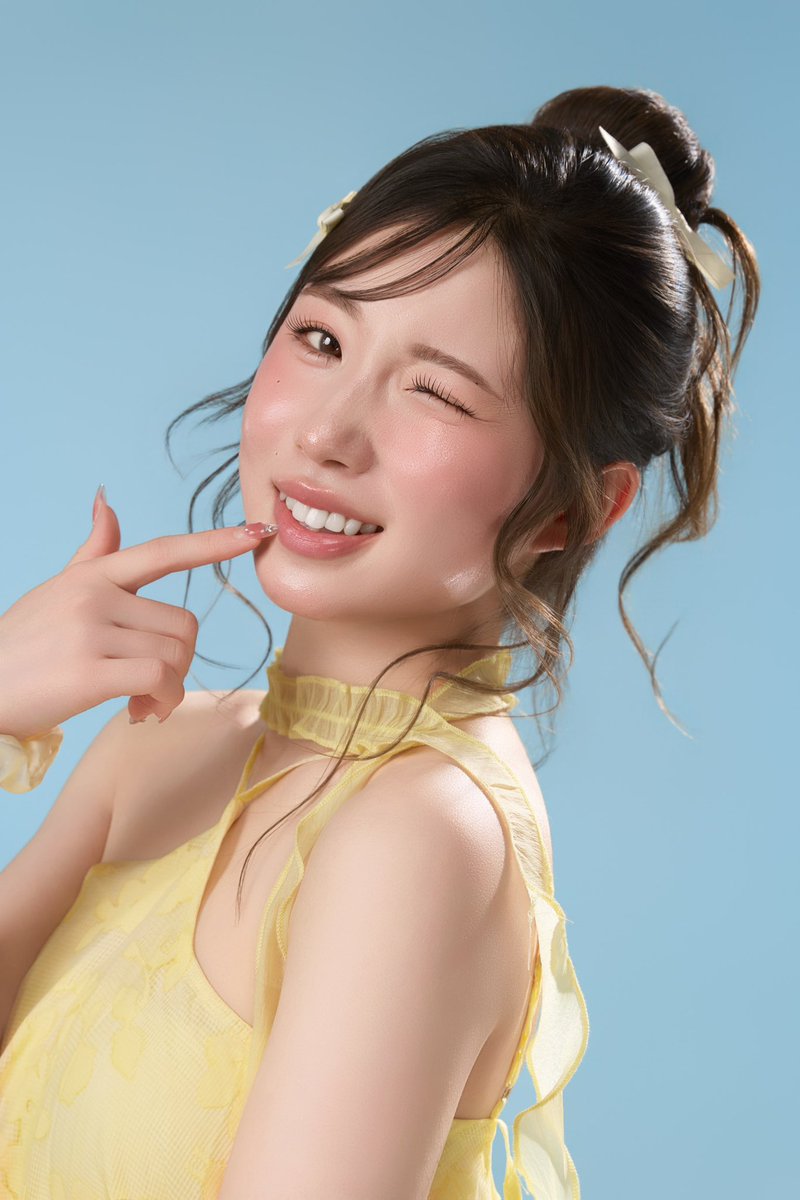 yu_ka_izawa's tweet photo. 宣材写真を新しくしました️~🩵
よろしくです💐
 #伊沢有香
 #宣材写真 https://t.co/3UVG8IVvO2
