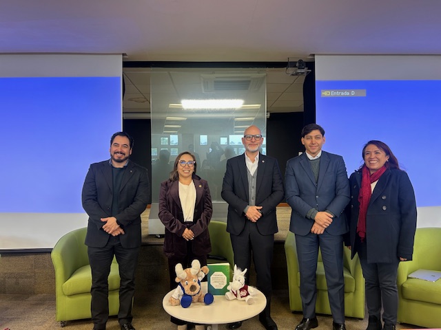 egade's tweet image. La investigación se fortalece cuando se construye en colaboración 🤝📚

#EGADE participó en el Encuentro EGADE–CIECAS junto con autoridades del @IPN_MX, impulsando el diálogo sobre desarrollo local, políticas públicas e innovación académica 🌍💡