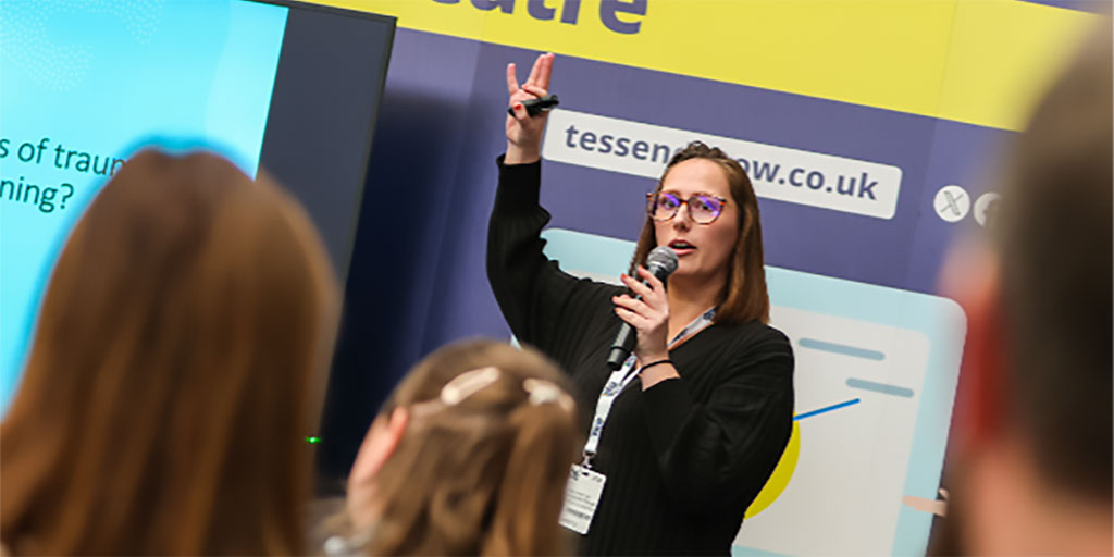 Autism Eye tweet media