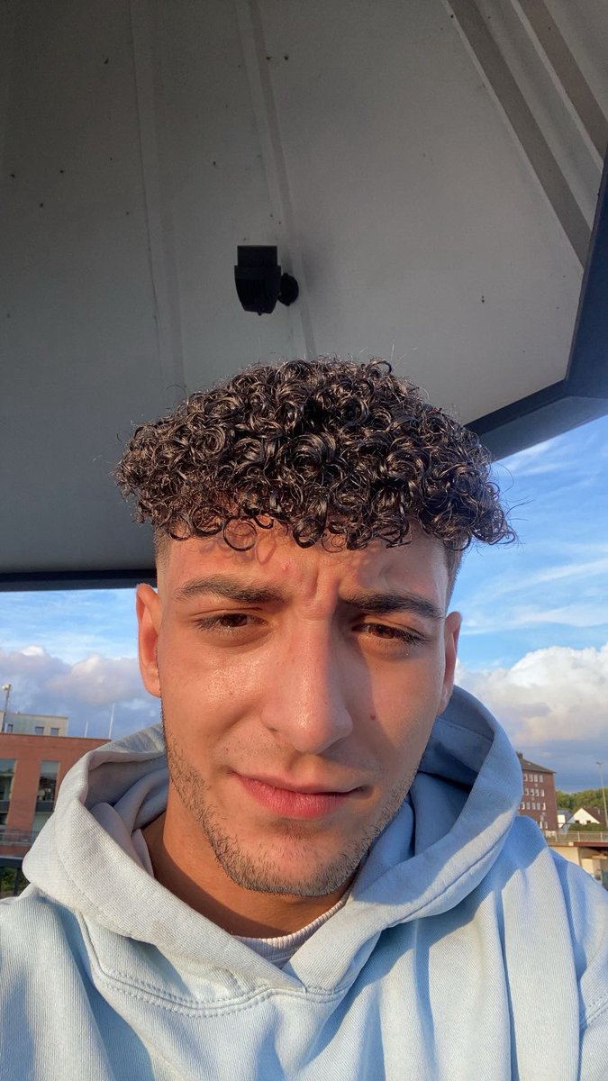 Chashmasterapo's tweet photo. Heute am Morgen habe ich so richtig Bock auf nh sassion ab ab in meine dms wenn du dich traust !! #zahlsklave #findom #traudich https://t.co/2j1NsGuvFX