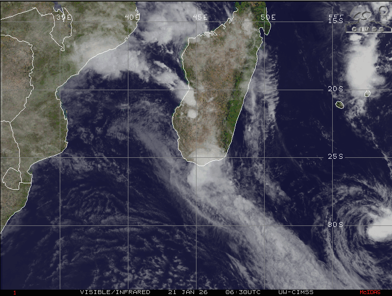 jnmet's tweet photo. Moderate TS #Ewetse is near the southern coast of #Madagascar with rounds of heavy rain in the area. #Dudzai has turned southeast &amp; will transition to an extra-tropical storm in the next day or two. https://t.co/1WQRUF5oXF