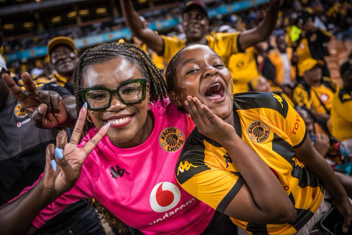 KaizerChiefs's tweet photo. Thank you for your amazing support, Amakhosi Amahle ❤️✌🏾 

#Amakhosi4Life #AlwaysHome https://t.co/UtAMcke31S