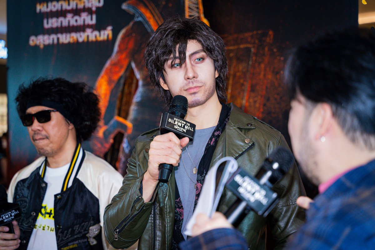 🚨ภาพบรรยากาศอันน่าขนลุกกับวินาทีฝูงห่าผีบุก 
Return to Silent Hill Thailand Premiere 
ที่โรงภาพยนตร์ SFW เซ็นทรัลเวิลด์

แฟน ๆ เตรียมเดินเท้าเข้าหมู่บ้านไซเลนท์ฮิลล์พร้อมกันใน
#ReturnToSilentHill #เมืองห่าผีนรกคืนชีพ
22 มกราคมนี้ ที่ #SFcinema 🍿❤

เช็กรอบ ซื้อตั๋ว :