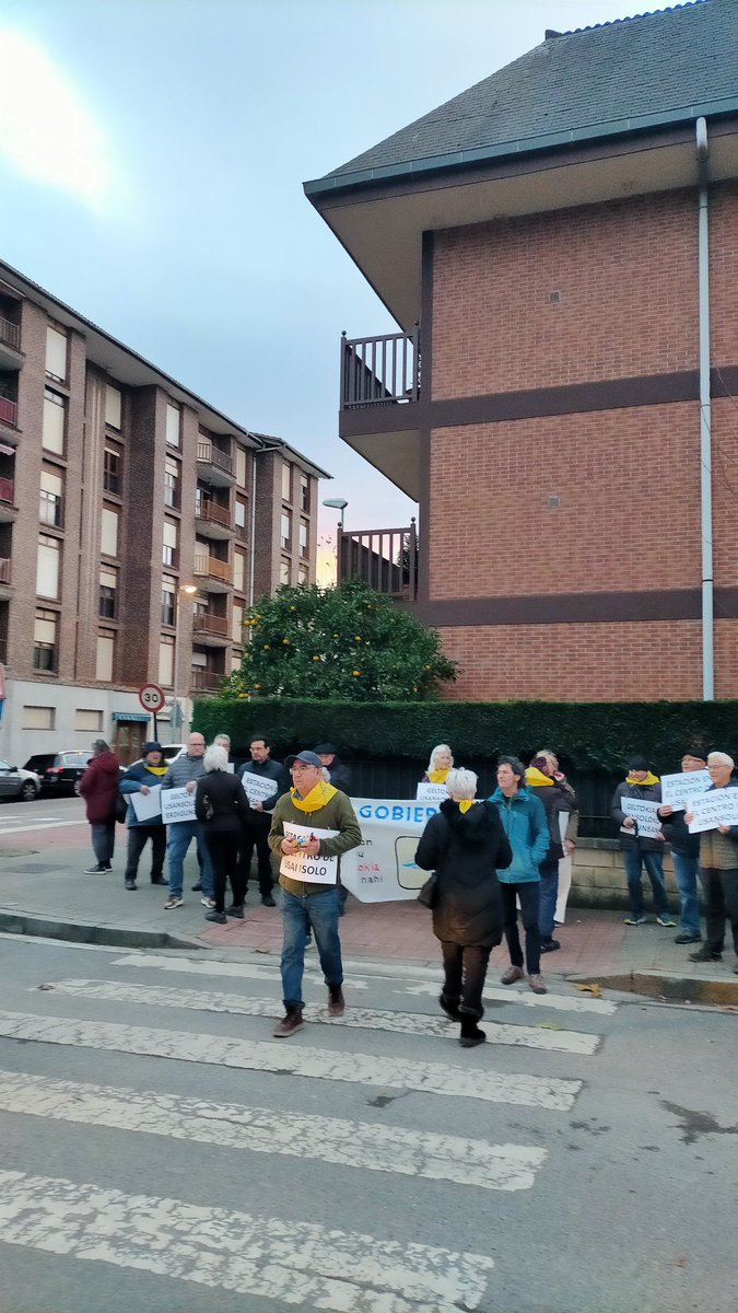 Geltokia Erdigunean tweet media