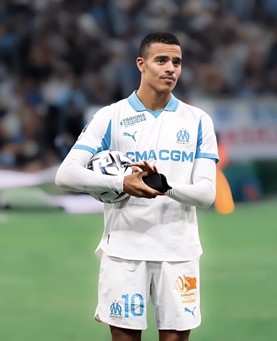 SimplyUtd's tweet image. 🚨 NEW!

Mason Greenwood is set to face an English club for the first time since leaving Manchester United against Liverpool tonight.