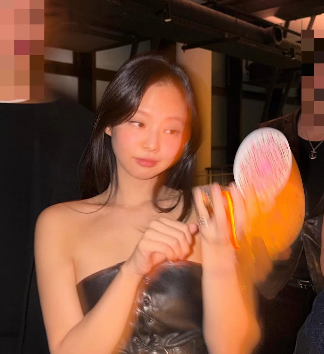 vousjay's tweet image. หมวยอินเตอร์ no.1 ใครจะสู้😭