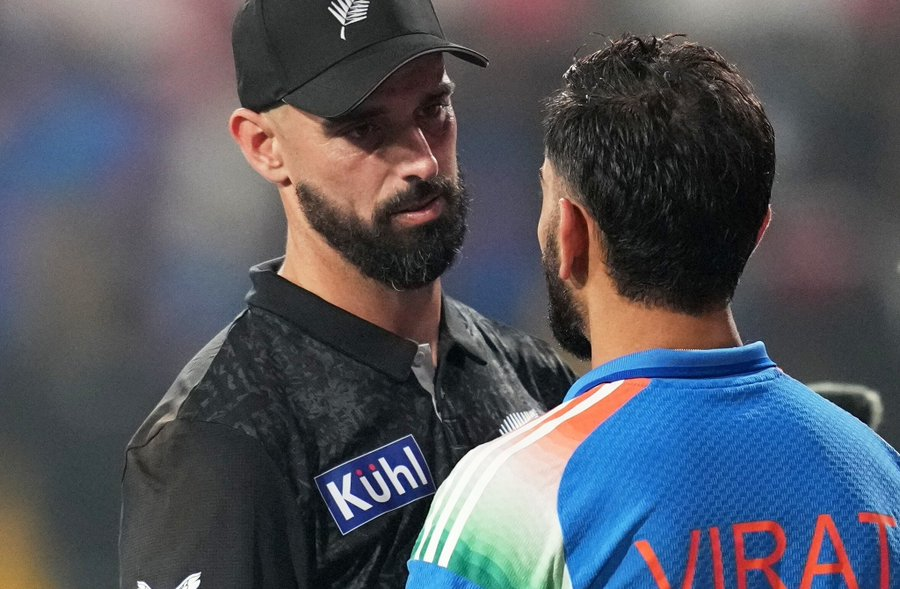 cricdrugs's tweet image. 🚨 LATEST ICC ODI BATTING RANKING 🚨

Career best points for Mitchell🔥🔥

1. Daryl Mitchell - 845. 
2. Virat Kohli - 795. 
3. Ibrahim Zadran - 764.  
4. Rohit Sharma - 757. 
5. Shubman Gill - 723.

#CricketTwitter #ICCODIRankings