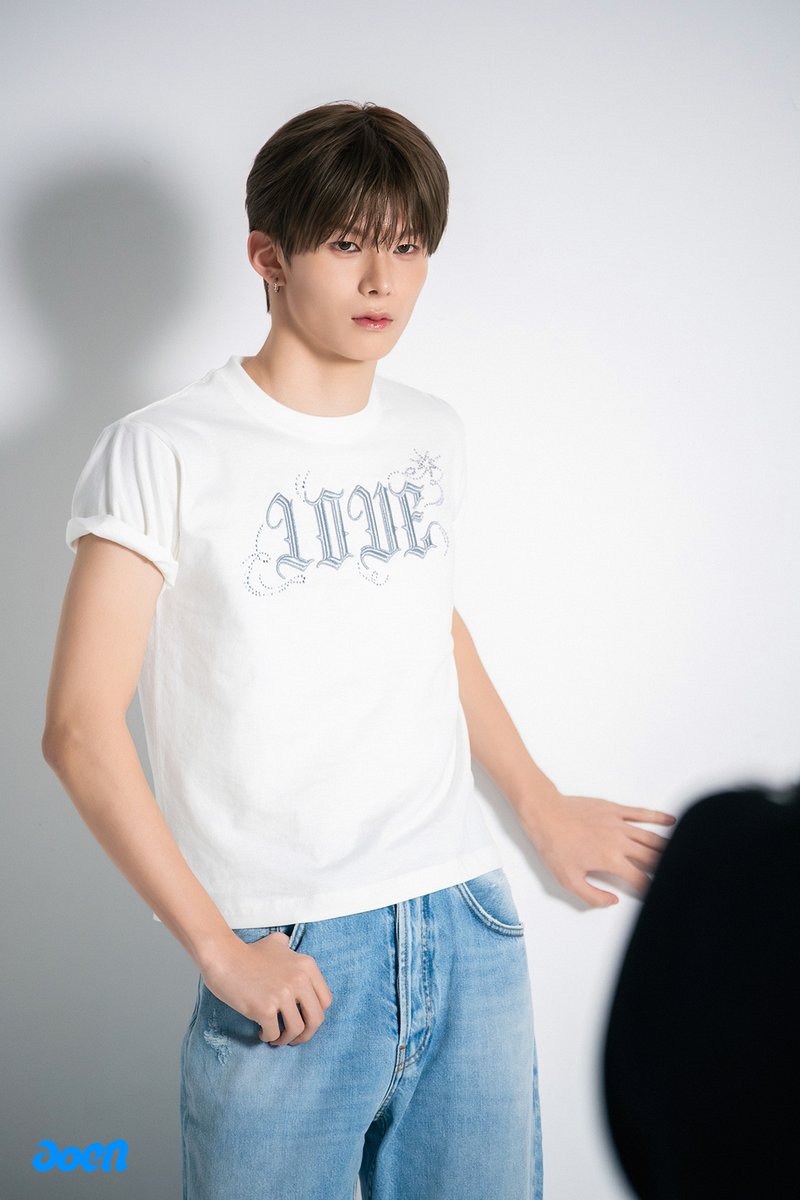 aoen 2nd Single「秒で落ちた」Jacket Shoot Behind Photo #aoen