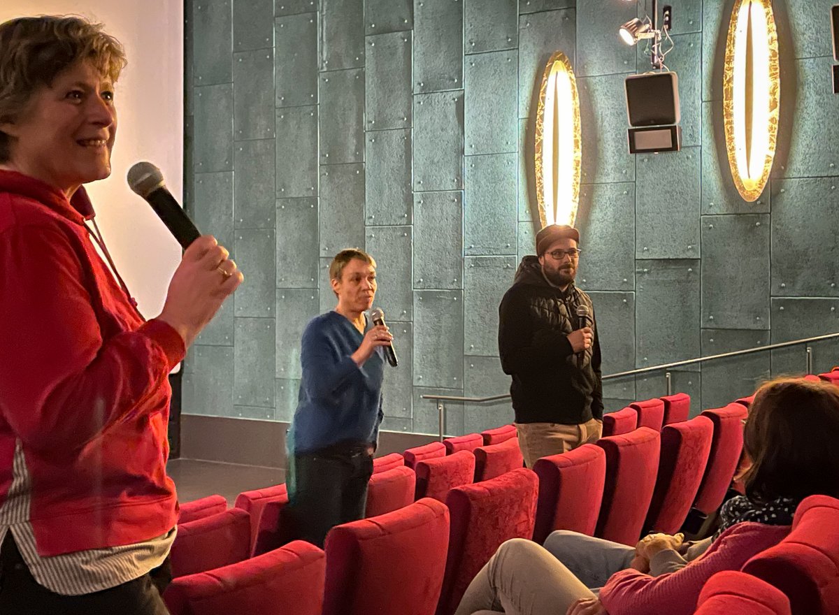 EinenAn's tweet photo. Even more #Eindrücke von unserer #Screening &amp; #Talk #Tour im November!

Das war ein wirklich schöner Abend, eine interessante und spannende #Filmdiskussion und das Kino Universum #Backnang können wir euch nur wärmstens empfehlen. 🙂

#kino #doku #film #filmmakers #documentary #tv https://t.co/tTGEcB4j2h