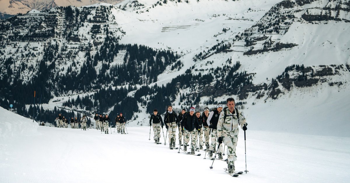 Prendre de l’altitude pour dépasser ses limites ⛷️

Le 15 janvier 2026 à Flaine, les chasseurs du 27e BCA ont relevé un challenge exigeant : 600 m de dénivelé en ski de randonnée, mettant à l’épreuve le physique et le mental.

#27eBCA #chasseursalpins
