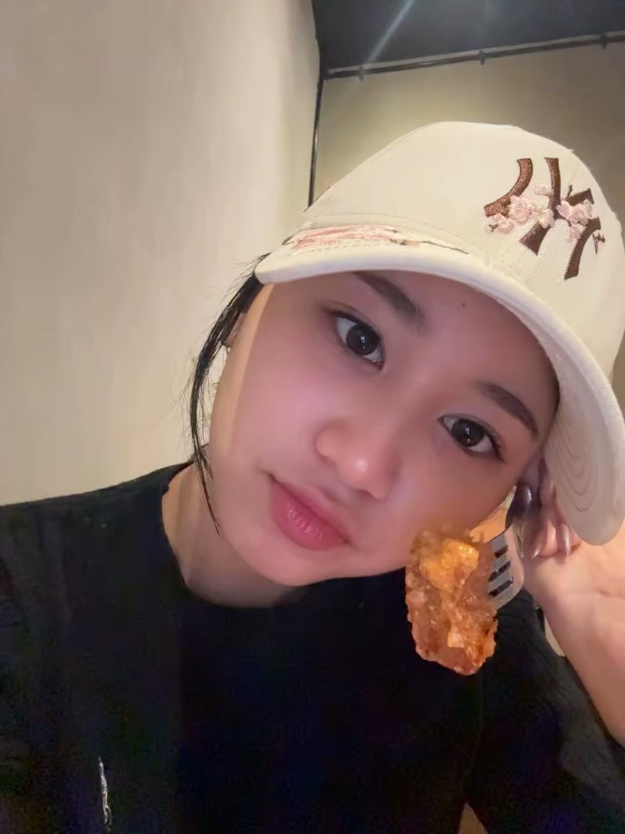 Alya Amanda tweet media