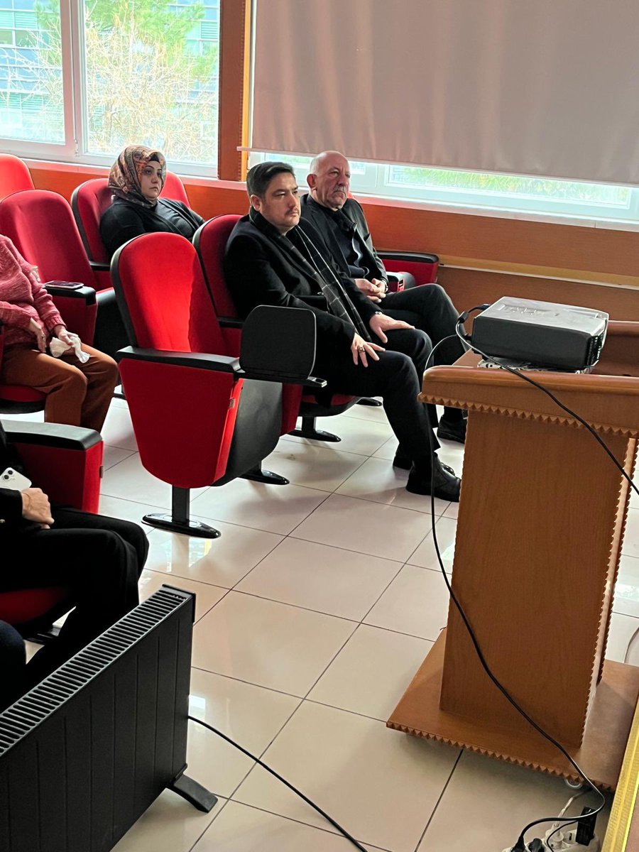 ++ verimli oldu. 

Eğitmenimiz sn. Recep Kara’ya güzel ve doyurucu sunumu için teşekkür ediyorum. 

Kadıköy SGK müdürü sn. İsa Havakara’ya, idari kadroya ve tüm personele meslek hayatlarında başarılar diliyorum.