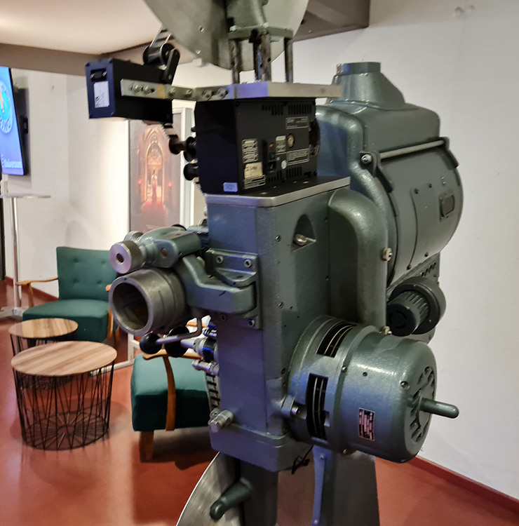 EinenAn's tweet photo. Even more #Eindrücke von unserer #Screening &amp; #Talk #Tour im November!

Das war ein wirklich schöner Abend, eine interessante und spannende #Filmdiskussion und das Kino Universum #Backnang können wir euch nur wärmstens empfehlen. 🙂

#kino #doku #film #filmmakers #documentary #tv https://t.co/tTGEcB4j2h