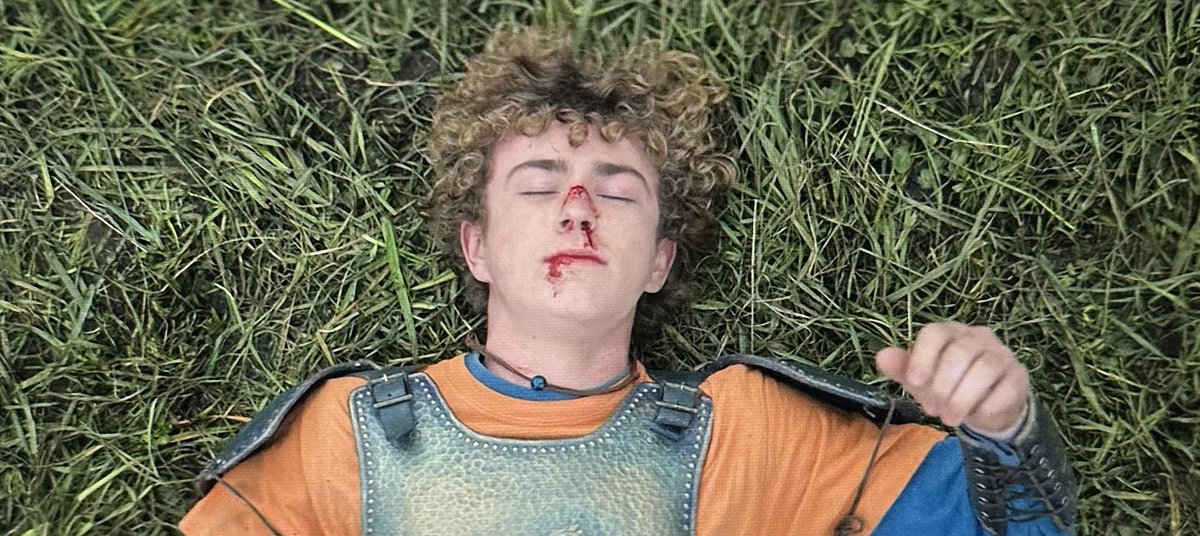 the choice to have luke using his fists to fight percy is fucking insane. it’s so much more intimate and brutal than a sword fight and it shows just how unhinged luke’s become. he’s literally feeling bone break under his hands WHAT THE FUCK #PercyJackson