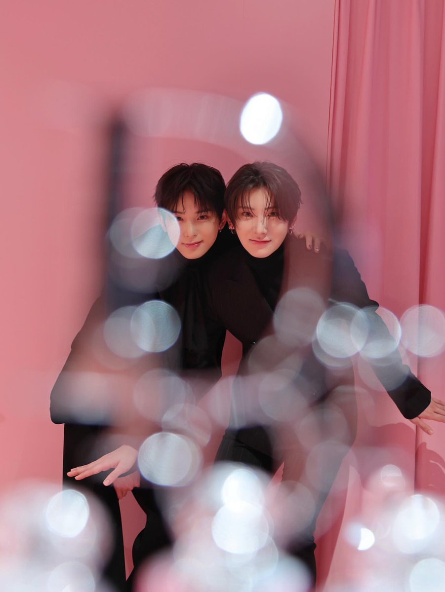 busstop009's tweet image. 어서오세요공주님과 웨딩촬영 사이의 어딘가