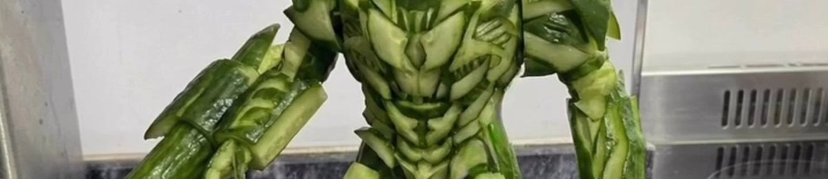 olurunbu's tweet photo. adam salatalıktan megatron yapmış daha etkileyicisini az gördüm