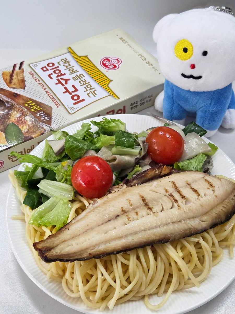 #EVENT #오숨템
강아띠 마요가 추천하는
오늘의 숨냠템 [렌지에 돌려먹는 임연수구이]

마요: 렌지에 2분 30초만 돌리면 완성되는 임연수구이!!! 
번거롭게 손질하고 구울 필요 없어서 너무 간편해용💛
생선덮밥, 샐러드파스타 등 활용할 수 있는 방법도 수만가지!

오뚜기만의 비법으로 염지 과정에서