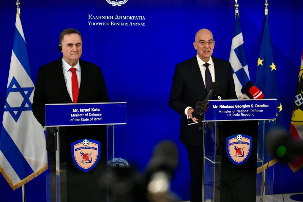 SWCrafted's tweet image. Οι πρόσφατες εξελίξεις στις 🇬🇷🇮🇱 αμυντικές συνομιλίες, καθώς και οι παράλληλες 🇺🇸 πιέσεις, καταδεικνύουν ότι η 🇬🇷 εισέρχεται σε φάση δομικής αναδιαμόρφωσης της στρατηγικής αποτροπής της.
Η πιθανή απόκτηση συστημάτων LORA, PULS, Predator Hawk, Barak MX, Spyder, David’s Sling⬇️