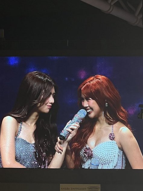 mikhaloigallery's tweet image. Happy belated mikhaloi day :”((((