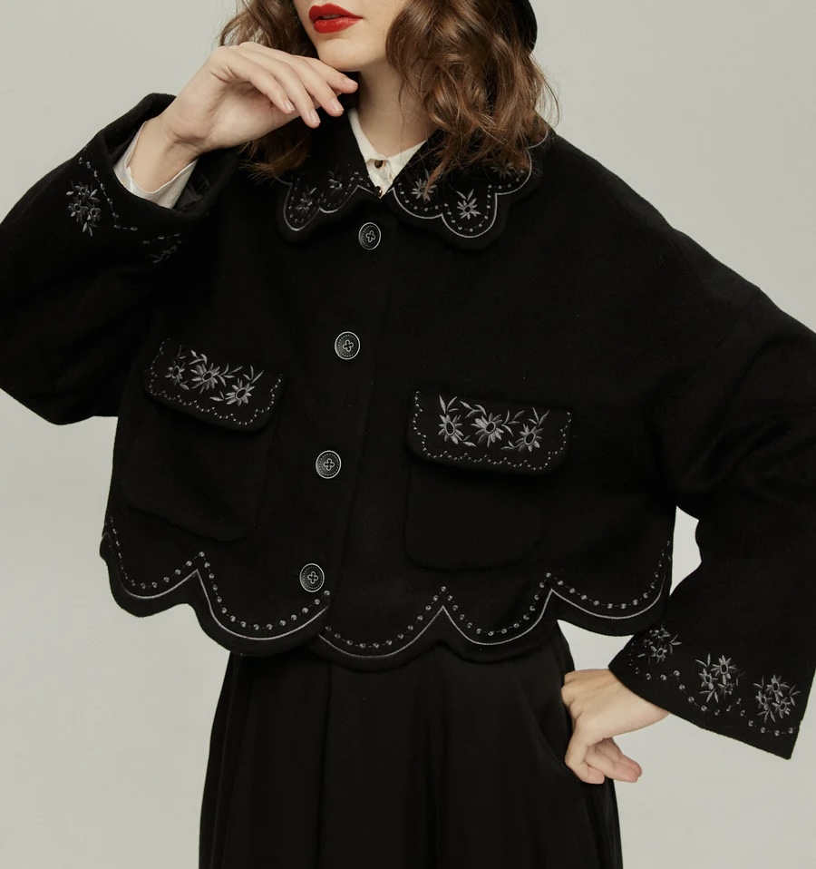 再販日 】本日1月26日(月) 🦨🐾🧦👓📽️ #TNEWTIES #トゥエンティーズ