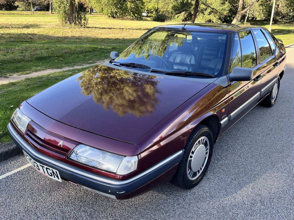 gsmales's tweet image. Very few Citroen XMs remain on our roads, so this early, 1990, 1 owner, 25,000 mile XM Turbo Diesel Auto needs to go to a good home. 
In my opinion, the XM is a bona fide future classic.

#Citroen #ClassicCars #ModernClassics #1990s