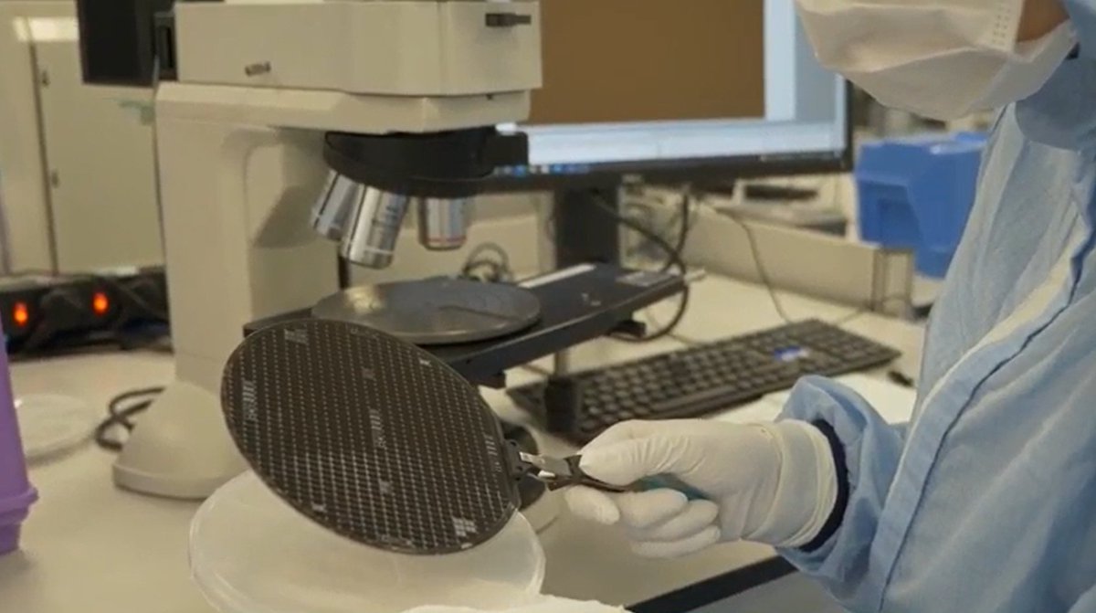 Ilikaplc's tweet image. We have received our first Stereax electrode order from Cirtec Medical. As our first revenue-generating order this will support the scale up of the Stereax M300 #solidstatebatteries production. ilika.com/latest-news/il… #MedTech #batteries