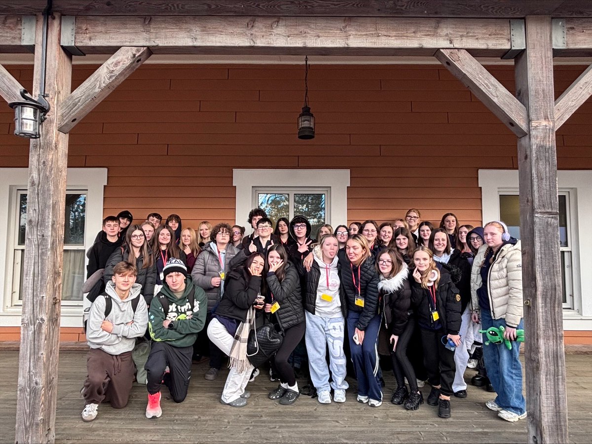 mirfieldfree's tweet image. ✨ Good morning from Disneyland! ✨

All our students are up, ready, and excited for a busy, magical day ahead.

We’re so pleased to share that they’ve all been absolutely fantastic so far – full of positive energy, great attitudes, and excellent behaviour. 🌟🎢🎉