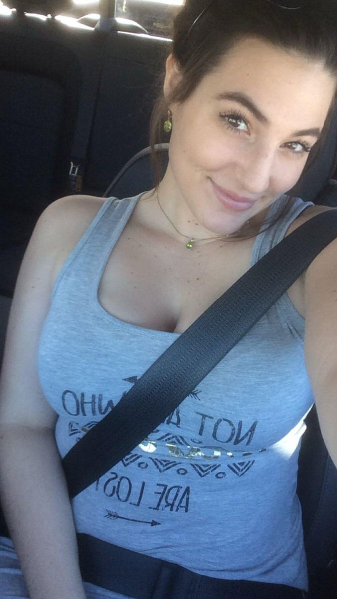 TaraBull tweet media