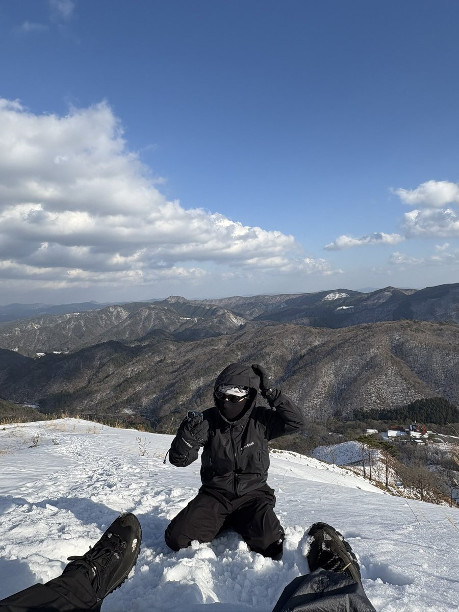 0rrrr20's tweet photo. 雪山登山してきた https://t.co/lAgMxtd0YT