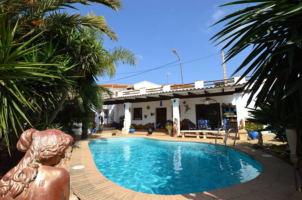 OliveHouseprops's tweet photo. OLV2033 
3 bedroom cortijo &amp; pool in Sorbas (Almeria) €245,000
https://t.co/CdUKeAoUjZ
#Almeria #Almería #property #DreamHome @Dream #Newlisting @New @For #spanian @Spanish H https://t.co/rhEoGDj7bd