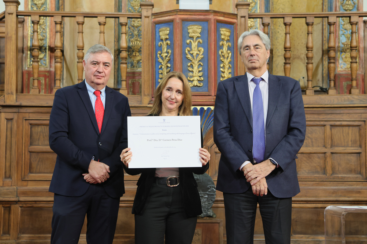UAHes's tweet photo. La UAH vuelve a situarse en el mapa de la investigación, esta vez a nivel europeo con el premio al mejor proyecto Erasmus+ DIALOGOS. Un proyecto que derriba barreras lingüísticas para garantizar el acceso igualitario a los servicios públicos. ¡Enhorabuena! https://t.co/rlCPPQQBpF https://t.co/krve9U1t25