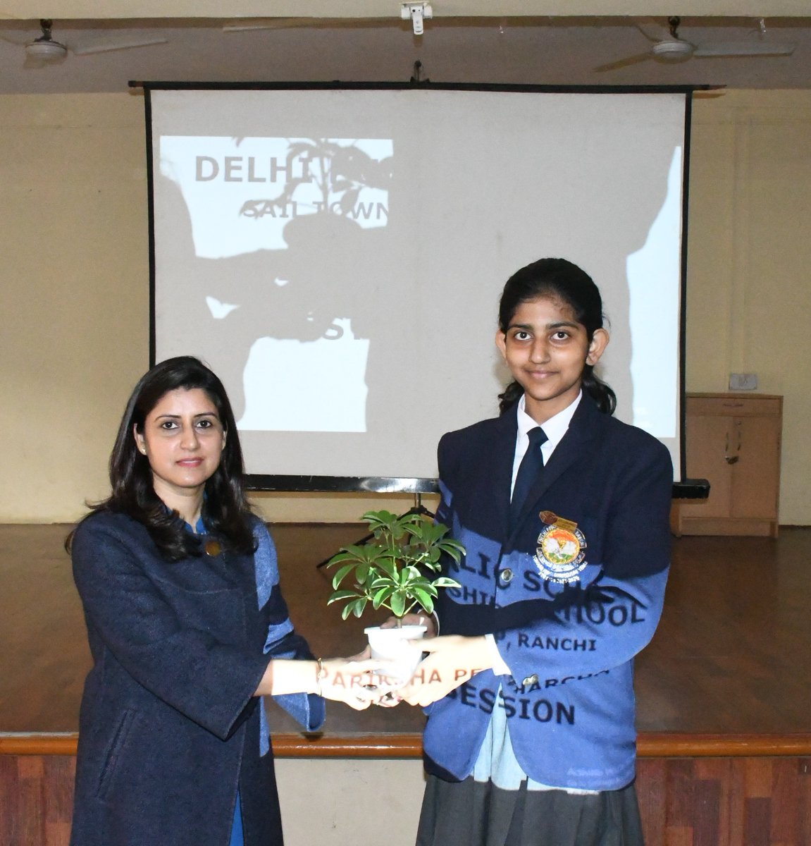 Dps_ranchi2's tweet photo. DPS Ranchi’s Student Interactive Session on exam pressure inspired calm, confidence, and balance. Hon’ble Principal Dr. Jaya Chauhan urged students to see exams as learning, not fear.

#DPSRanchi #ParikshaPeCharcha #PPC2026 #StudentDialoguePPC https://t.co/IGtnO7Xs0i