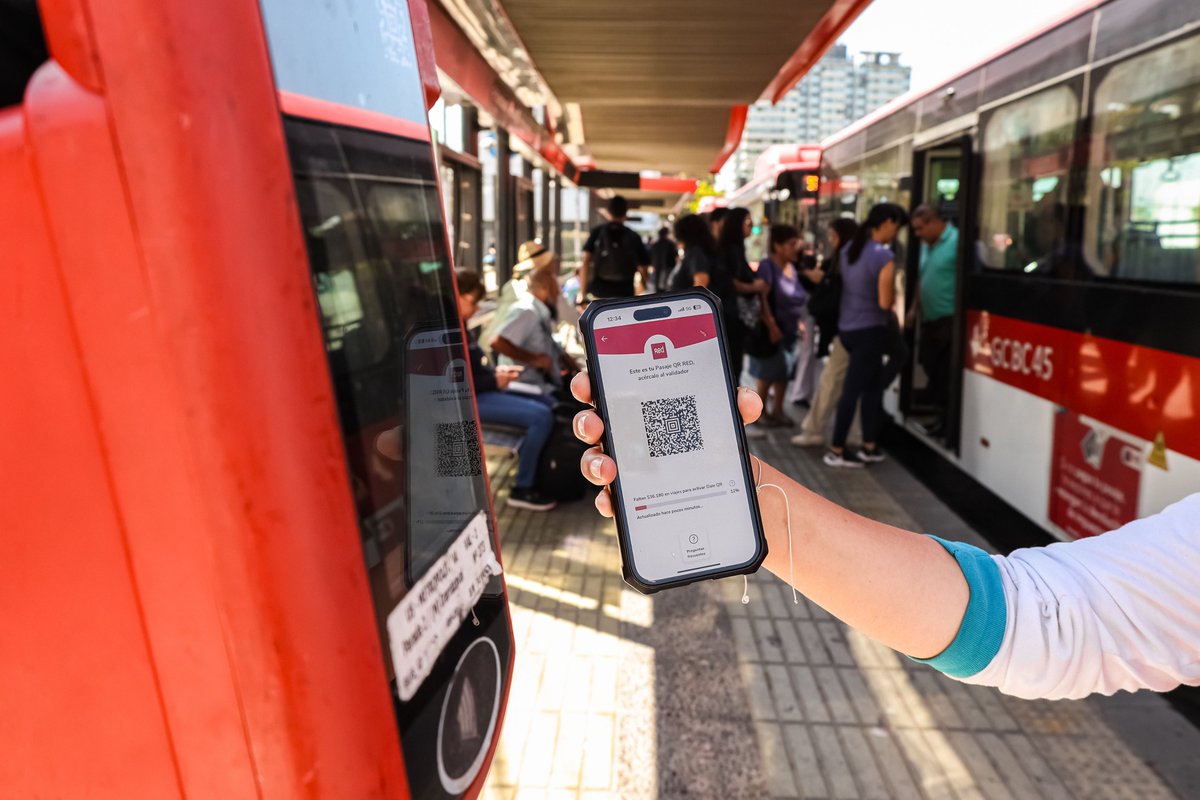 Inicia un nuevo miércoles en RED y te recordamos que sigas usando tu bipQR para tus viajes diarios.
Cunado llegues al #MontoMáximoMensual podrás acceder a pasajes liberados en lo que queda de mes.

📲 RED, siempre contigo
#PlanificaTuViaje