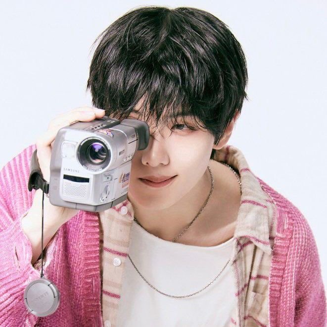 JlWATRISNA's tweet image. ⠀ ㅤ
ㅤ𓂃 ⁺ 〔 #OURDREAMIES 〕─ . ִֶָ𖤐
ㅤㅤㅤ     𝗗𝗥𝗘𝗔𝗠𝗘𝗥_𝗝𝗜𝗡𝗔𝗡🐹
ㅤ
💬 Valentine is almost here, soooo would you Be My Rose? 🌹
💬 I just released a new song! Wish everyone enjoy the song 💕
ㅤ⠀
⠀ ⠀ #5EASONS_Recap
⠀