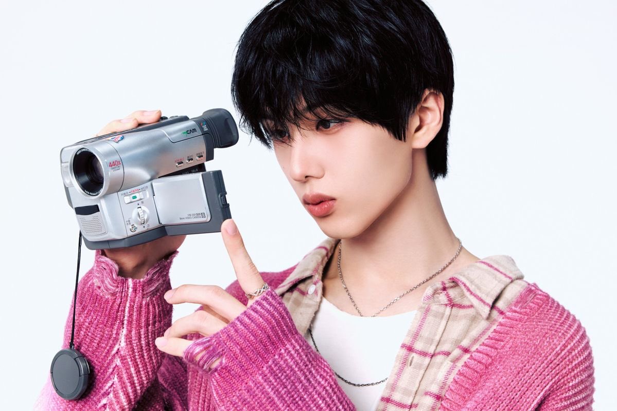 JlWATRISNA's tweet image. ⠀ ㅤ
ㅤ𓂃 ⁺ 〔 #OURDREAMIES 〕─ . ִֶָ𖤐
ㅤㅤㅤ     𝗗𝗥𝗘𝗔𝗠𝗘𝗥_𝗝𝗜𝗡𝗔𝗡🐹
ㅤ
💬 Valentine is almost here, soooo would you Be My Rose? 🌹
💬 I just released a new song! Wish everyone enjoy the song 💕
ㅤ⠀
⠀ ⠀ #5EASONS_Recap
⠀